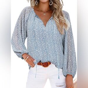 NWT MANSY V neck Top Size Medium